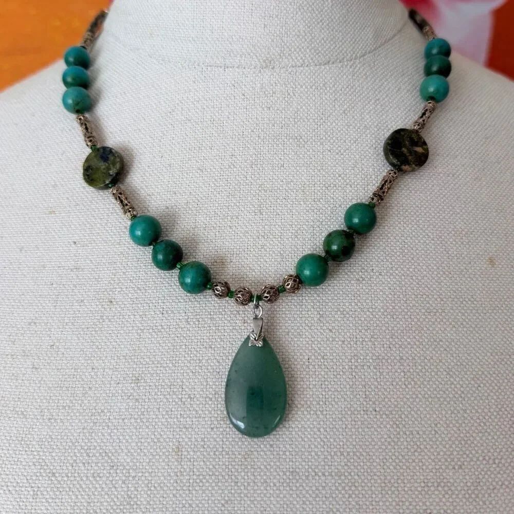Green Aventurine Gemstone Beaded Necklace Teardrop Pendant Artisan Statement Tog